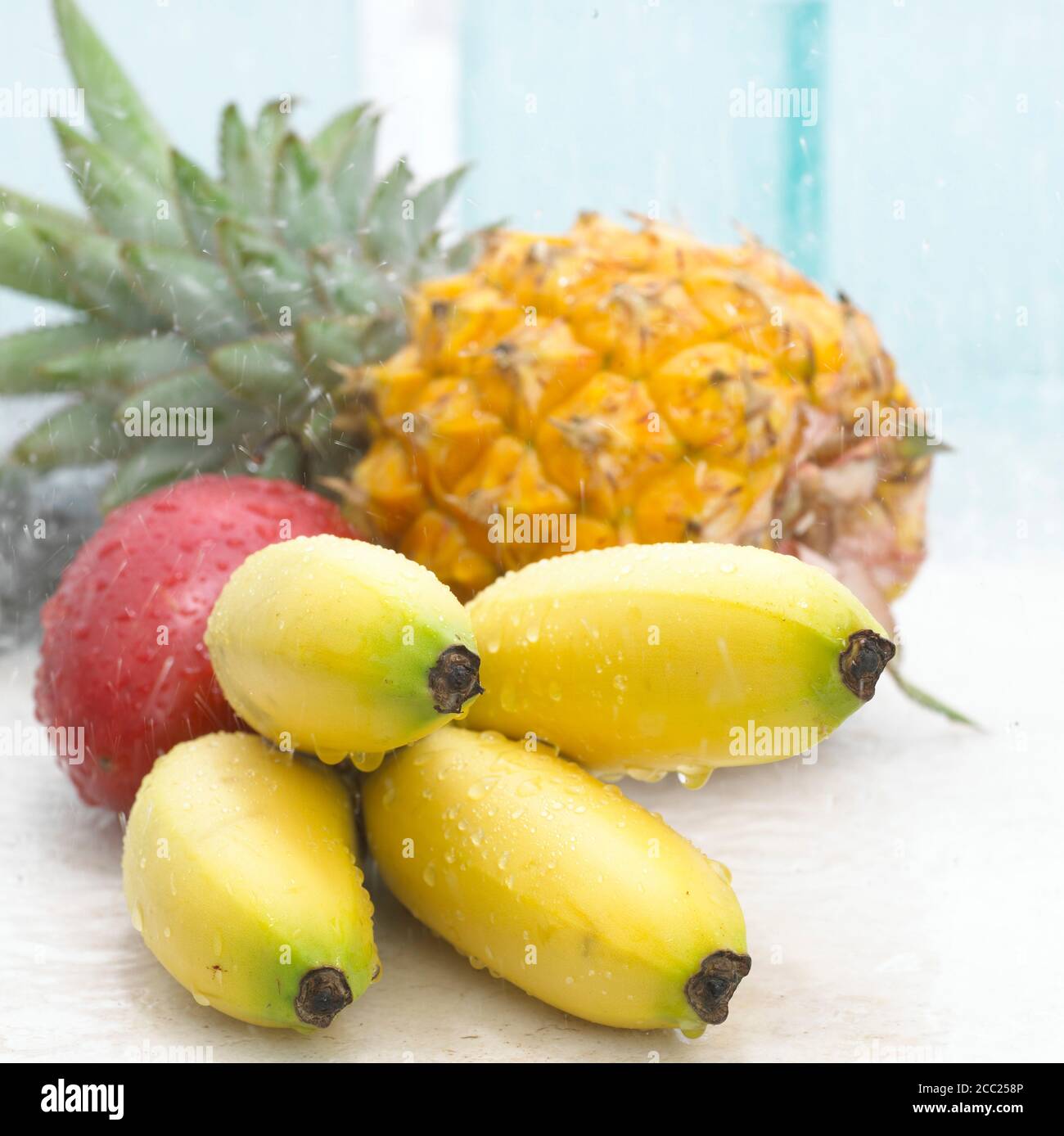 Fruits tropic hi-res stock photography and images - Alamy