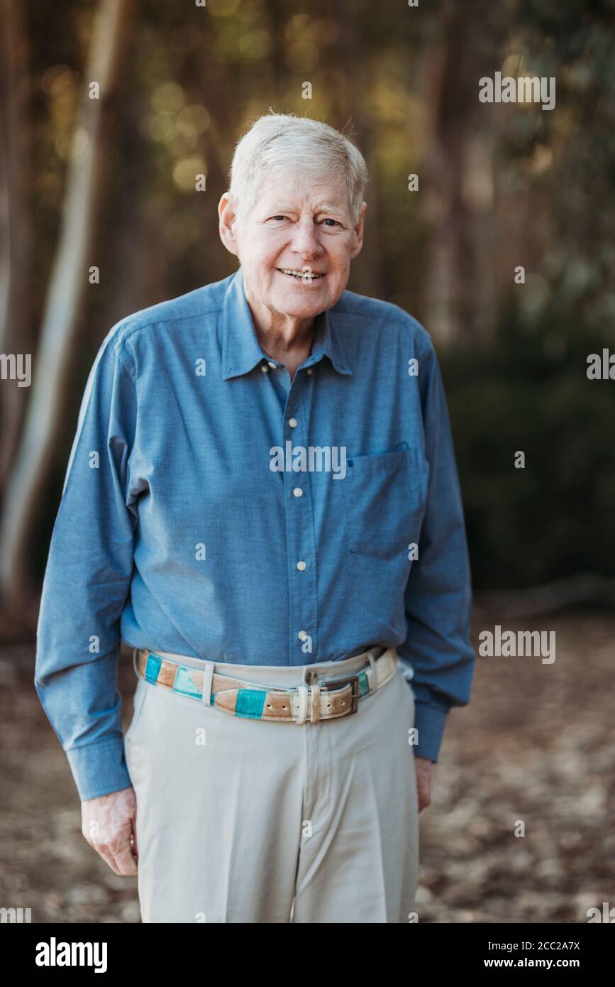 One senior citizen smiling hi-res stock photography and images - Alamy