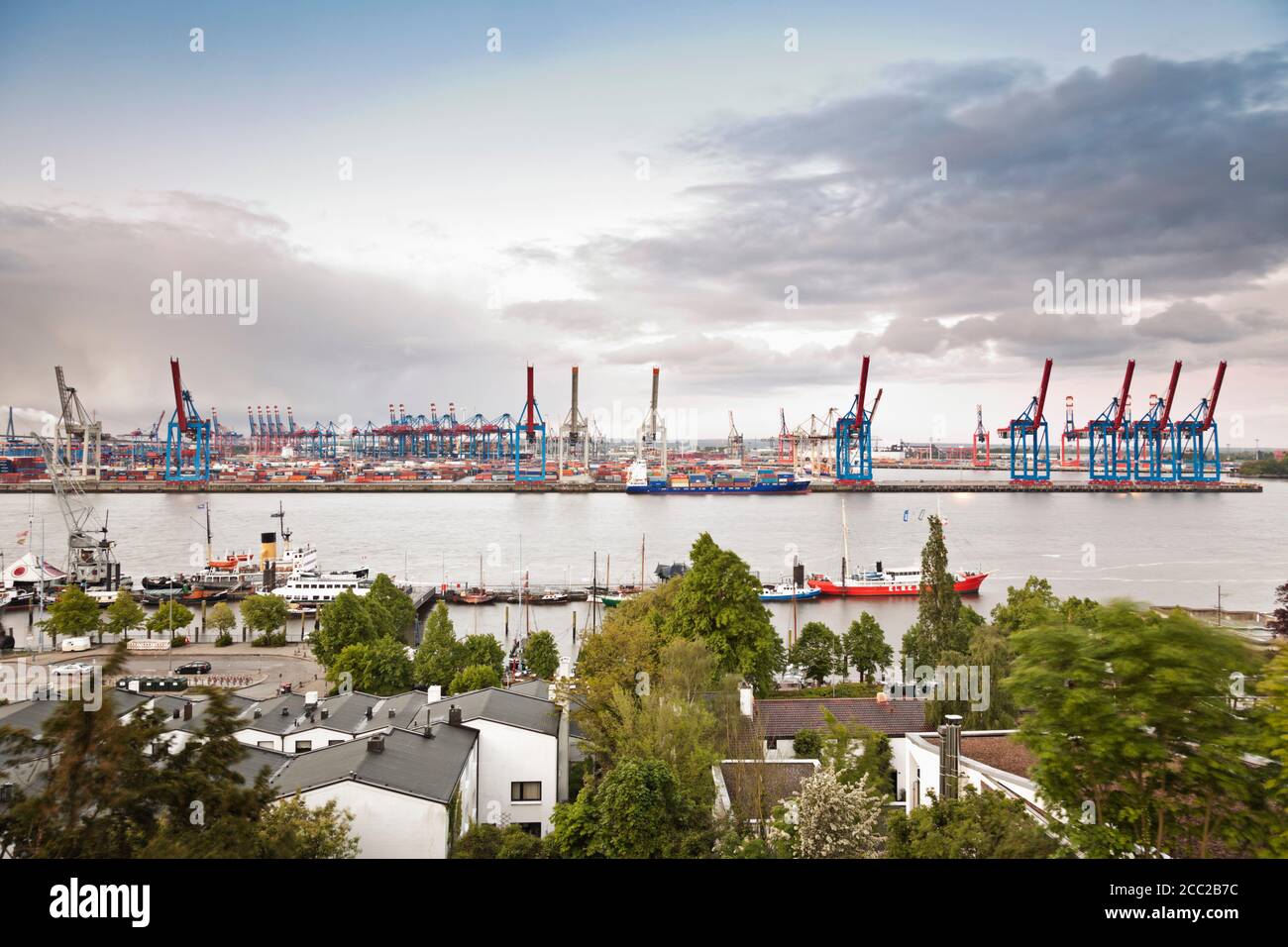 Germany, Hamburg, View of Ovelgoenne Harbour Museum and container ship harbour Stock Photo