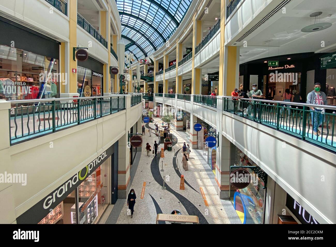 Colombo shopping center hi-res stock photography and images - Page 2 - Alamy