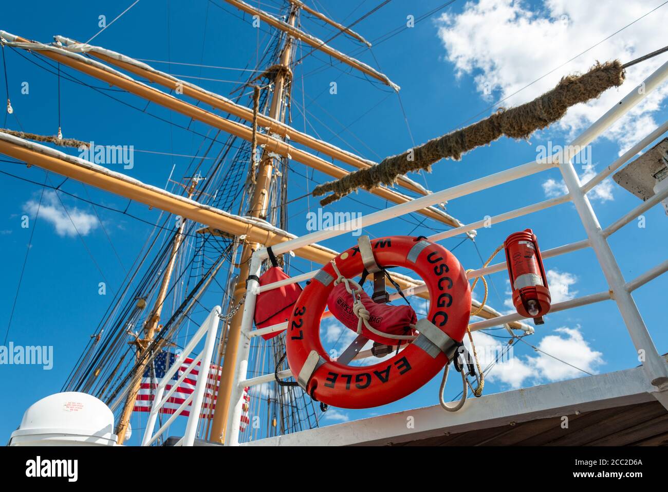 Taue und Takelage des Segelschulschiffes 'Eagle' der US Amerikanischen Coastguard Stock Photo