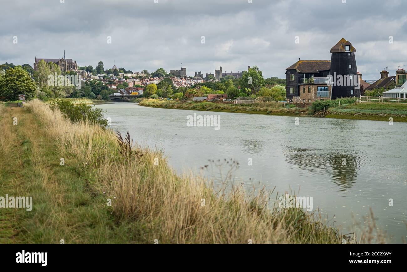 The ancient city of Arundel from the banks of the River Arun Stock Photo