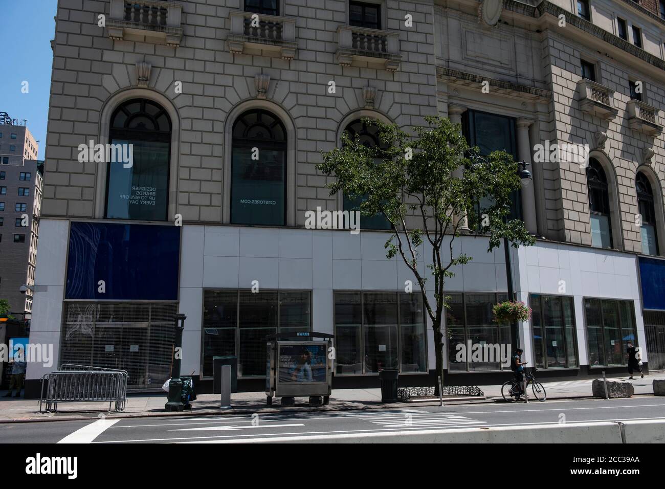 August 17 2020 An overall view of The Gap location on 34th street at Herald Square as it remains closed due to The Covid 19 pandemic in Manhattan New York. Mandatory credit Kostas