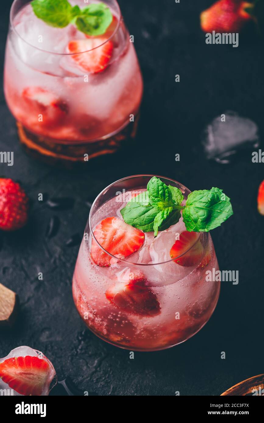 Cocktail with strawberry, vodka and soda Stock Photo Alamy