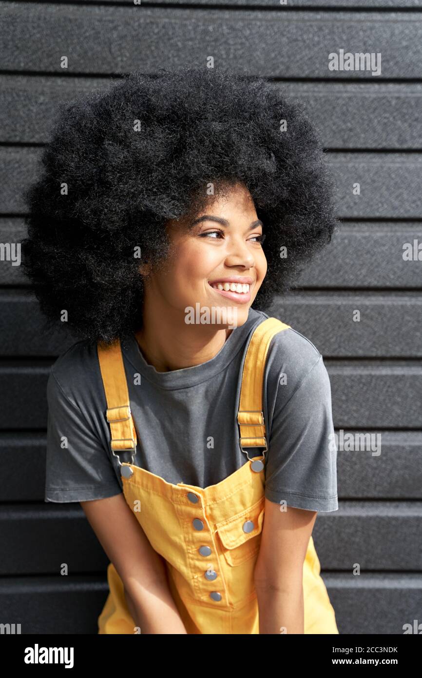Funny african girl afro hairstyle hi-res stock photography and images - Alamy Funny african girl afro hairstyle hi-res stock photography and images - Alamy