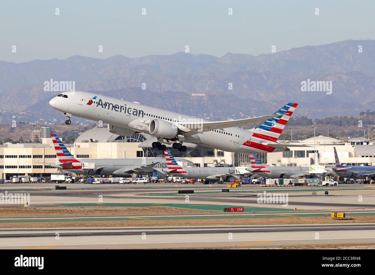 American Airlines Boeing 787 departing LAX Stock Photo