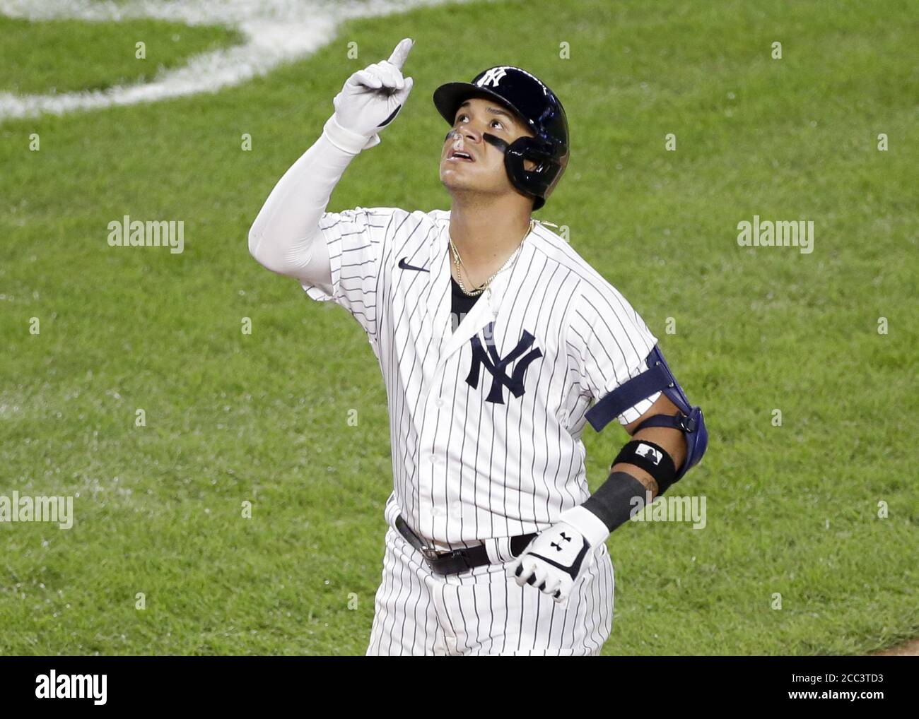 York Yankees Thairo Estrada celebrates 