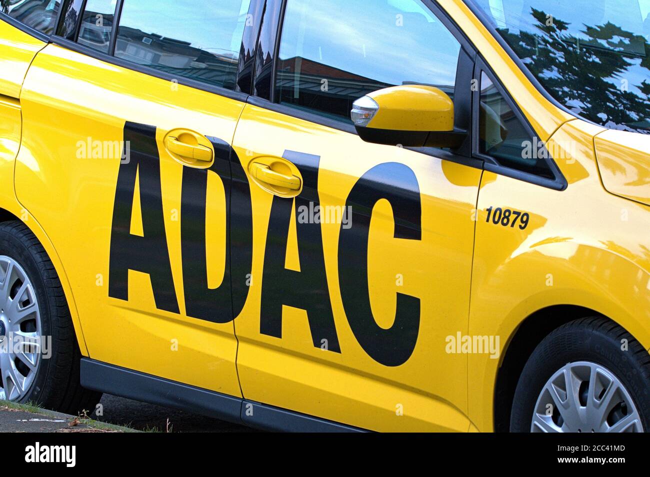 08/01/2020, Kiel, the side of an ADAC service car with the big black logo on a yellow background. Photo in downtown Kiel. --- For editorial use only! --- Only for editorial use! --- | usage worldwide Stock Photo