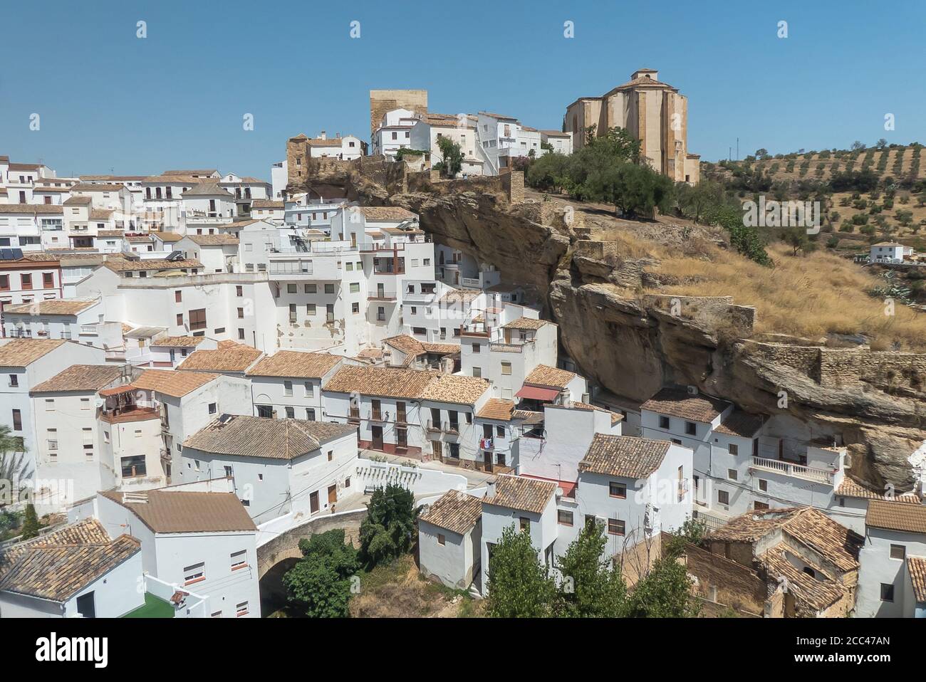 Andalucia in Spain: the pretty pueblo blanco of Setenil de las Bodegas Stock Photo