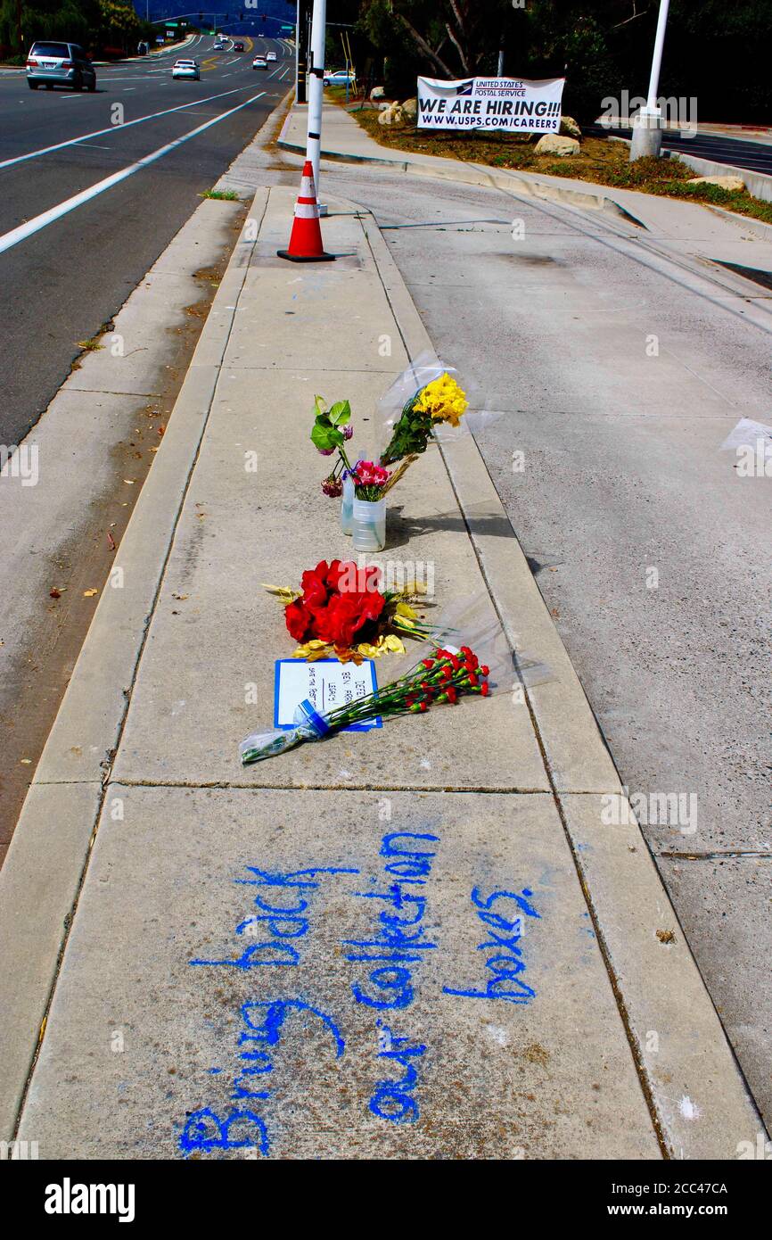 Goleta California Usa 18th Aug 2020 Memorial Flowers Left In Protest As Santa Barbara County Citizens Mourn The Missing Mailbox Many Depend On Regularly On August 17 Social Media Was Raging With
