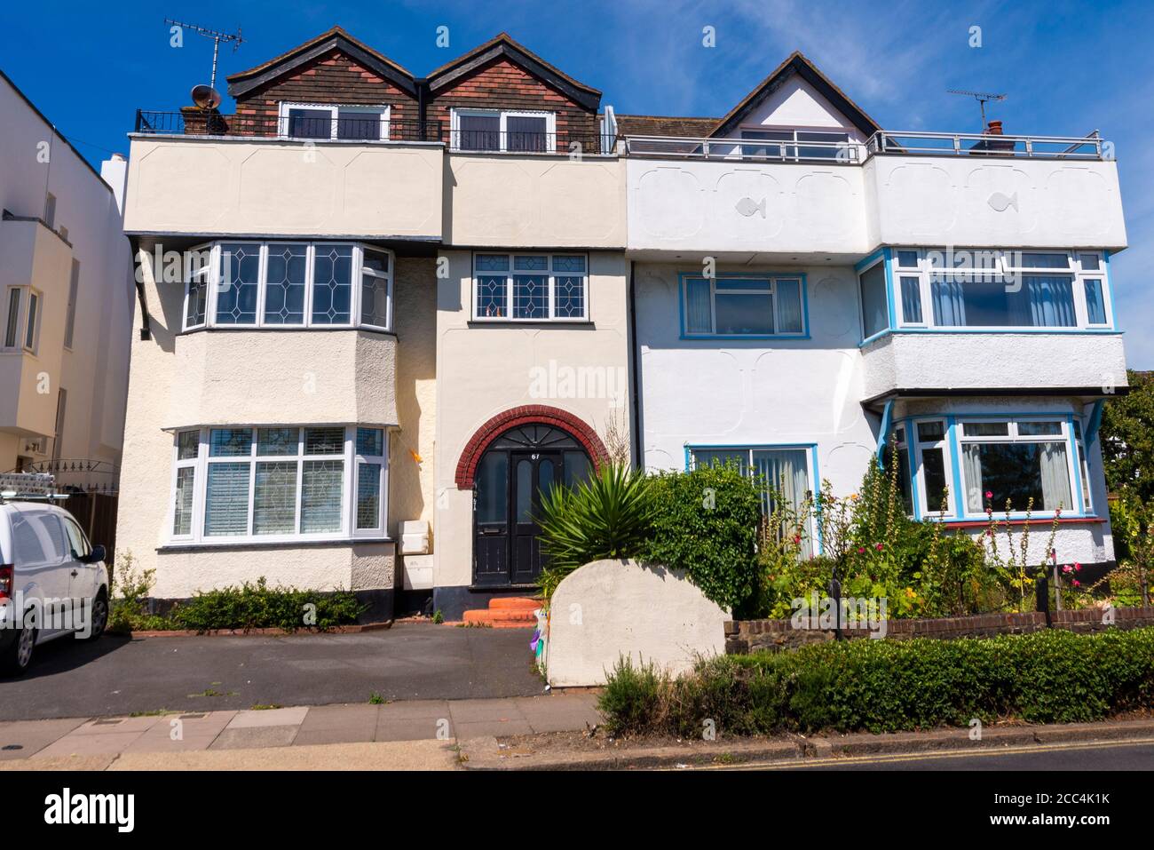 Art deco residential architecture hi-res stock photography and images - Alamy