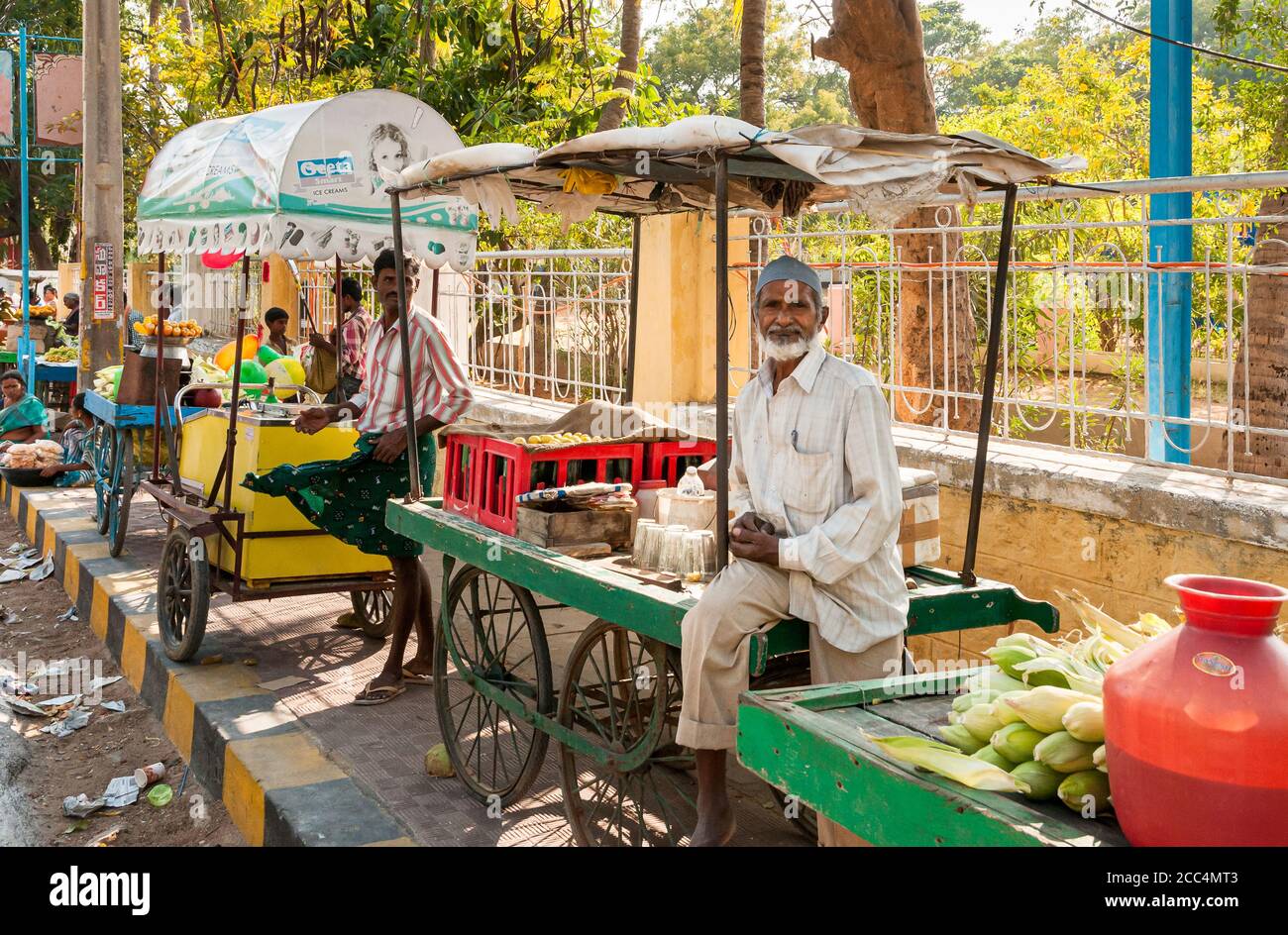 Indian lemons hires stock photography and images Alamy