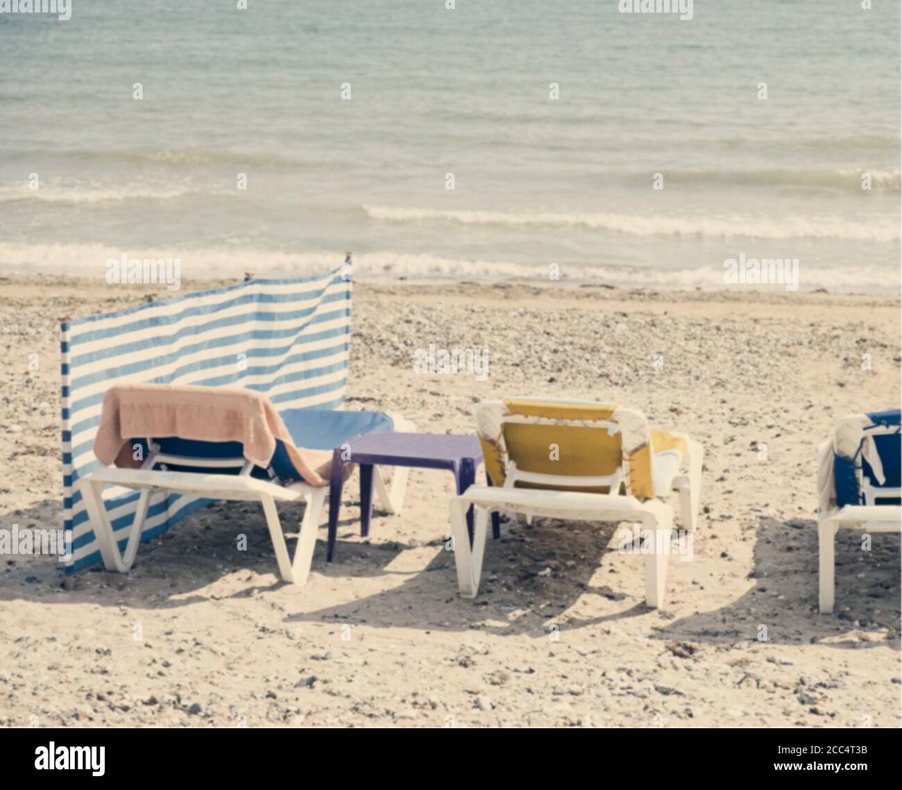 Empty sunbeds on the beach hires stock photography and images Alamy