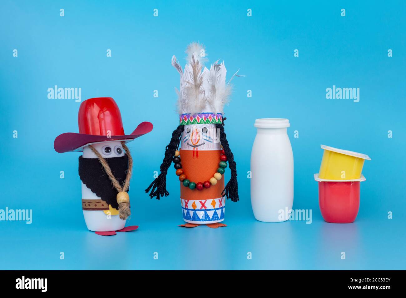 DIY kids craft using plastic yogurt bottle or jar, simple holiday craft