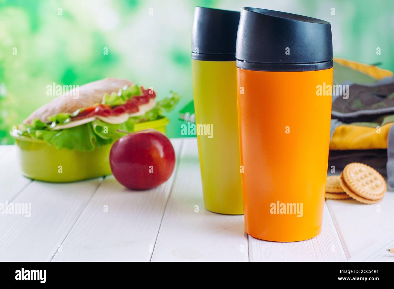 Thermos flask sandwich hi-res stock photography and images - Alamy