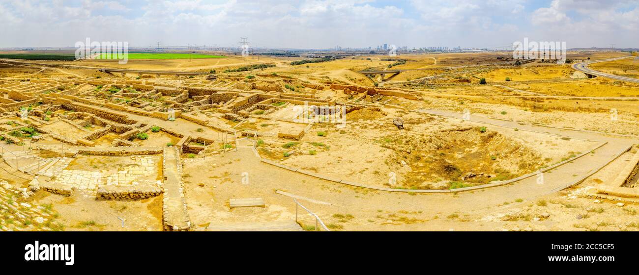 Panoramic view of Tel Beer Sheva archaeological site, believed to be the remains of the biblical town of Beersheba. Now a UNESCO world heritage site a Stock Photo