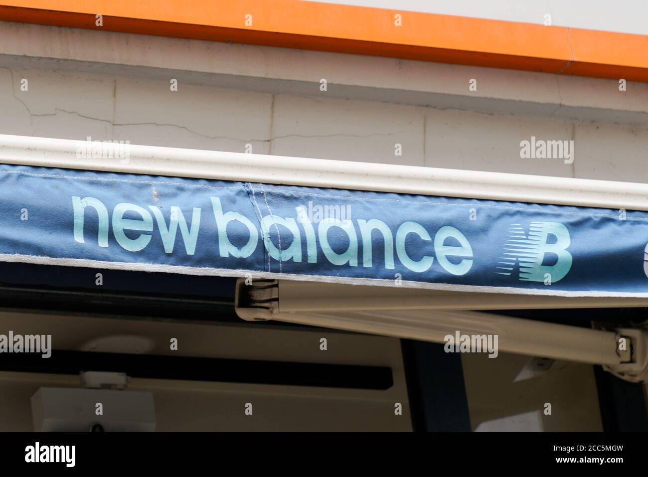 New balance sportswear store hi-res stock photography and images - Alamy