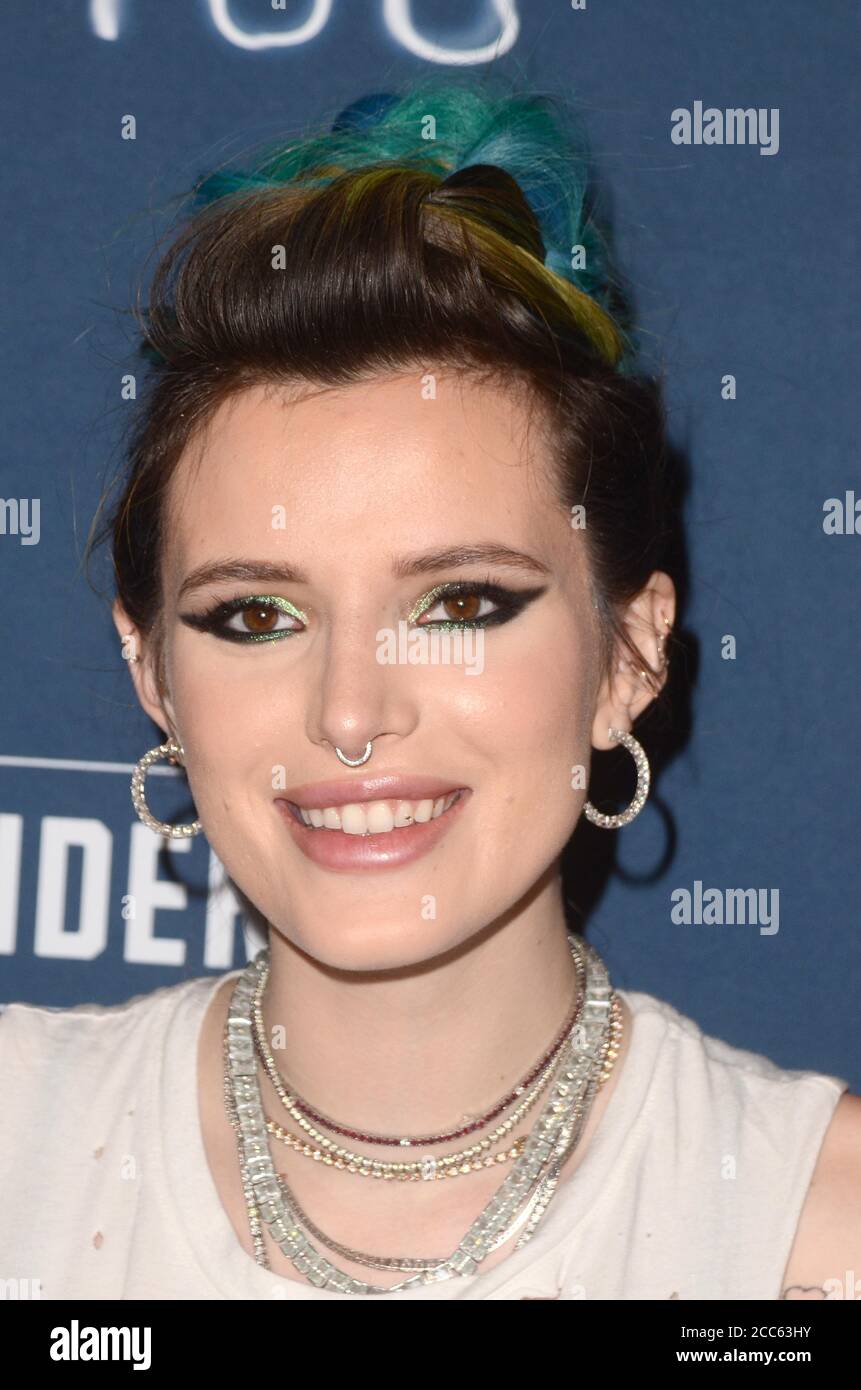 LOS ANGELES - OCT 2: Bella Thorne at the I Still See You Premiere at
