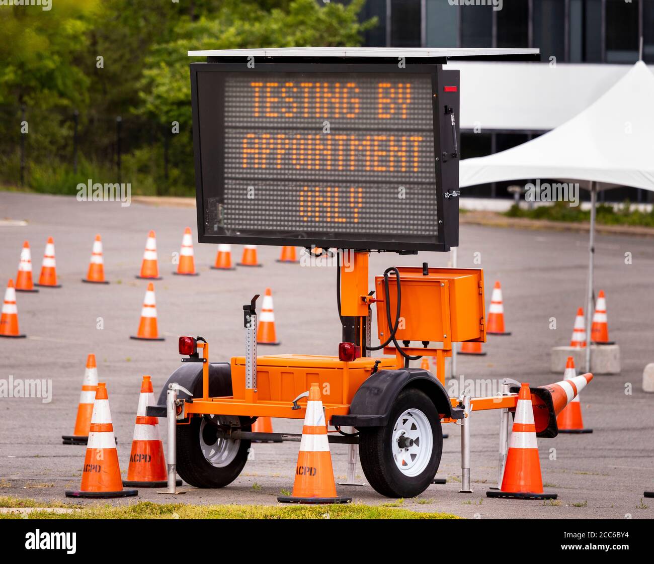 ARLINGTON, VIRGINIA, USA, MAY 11, 2020: Covid-19 testing site, signs for testing by appointment only. Stock Photo