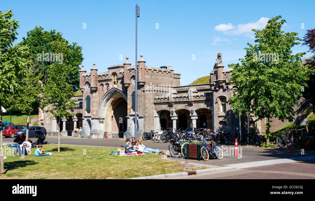 Historic Naarden fortifications. Utrechtse Poort (Utrecht Gate) at the Ruijsdaelplein. North Holland, The Netherlands. Stock Photo