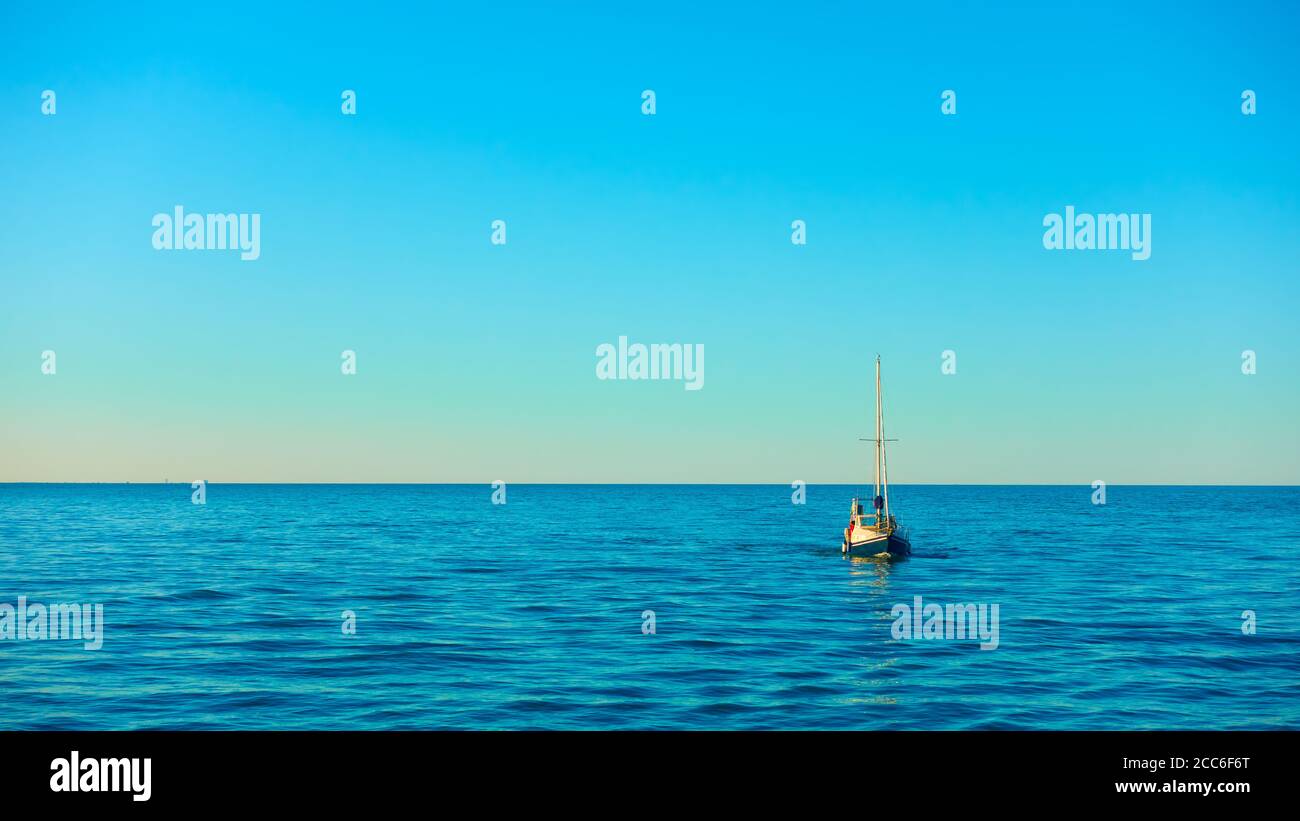 Panorama horizon panoramic hi-res stock photography and images - Alamy