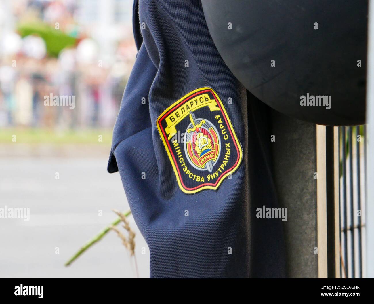 police uniform shoulder patch placement police uniform shoulder patch placement