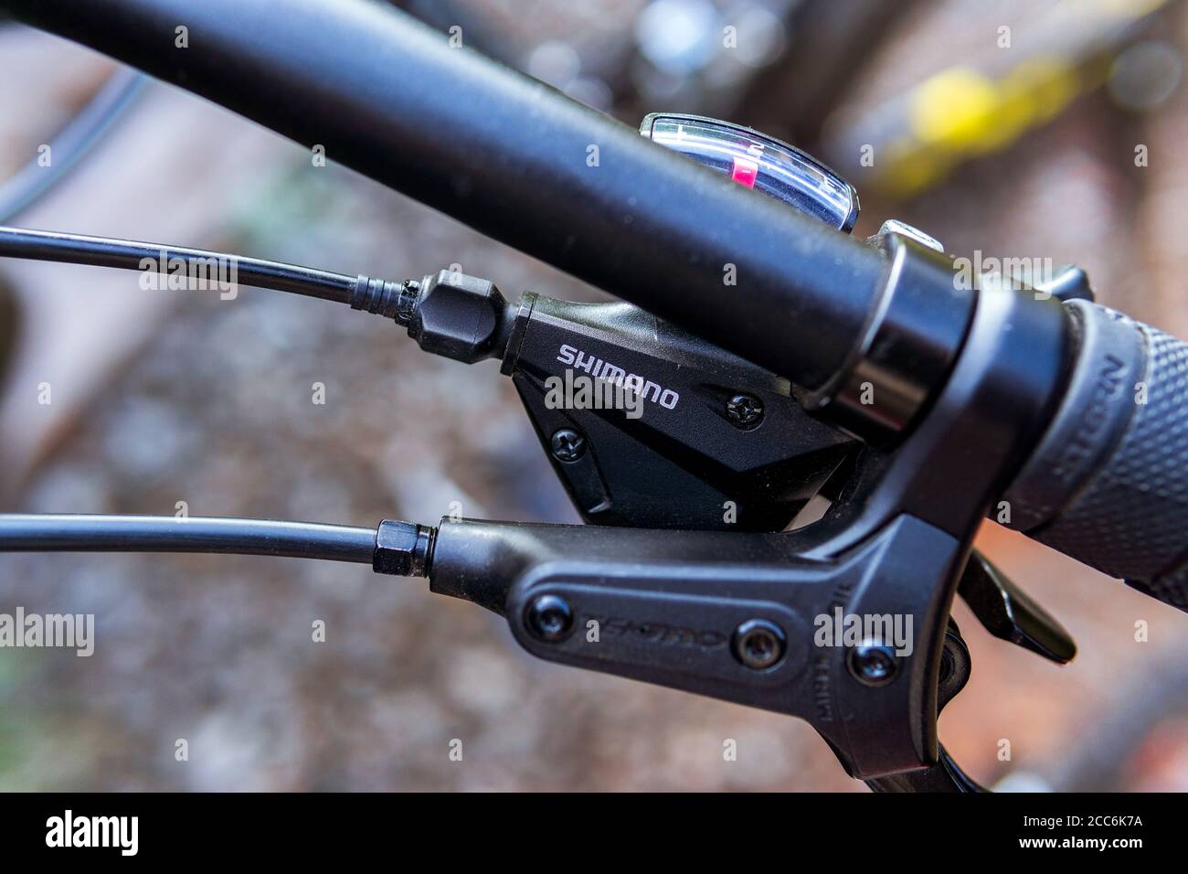 largest bicycle manufacturers