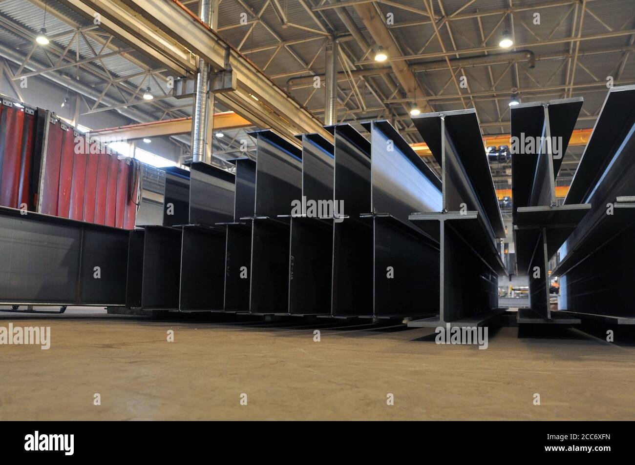Steel column beam hi-res stock photography and images - Alamy
