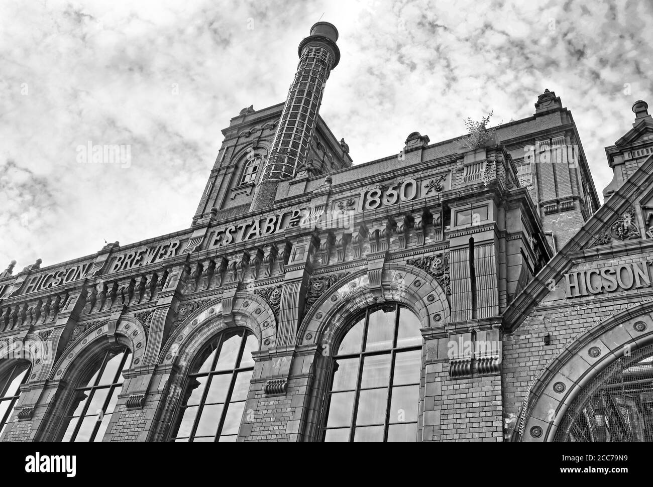 Higsons,Cains brewery, 39 Stanhope St, Liverpool, Merseyside, England, UK,  L8 5RE, Black and White,Monochrome Stock Photo