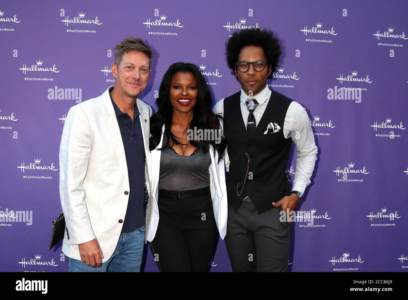 LOS ANGELES - JUL 30: Kevin Rahm, Keesha Sharp, Johnathan Fernandez at