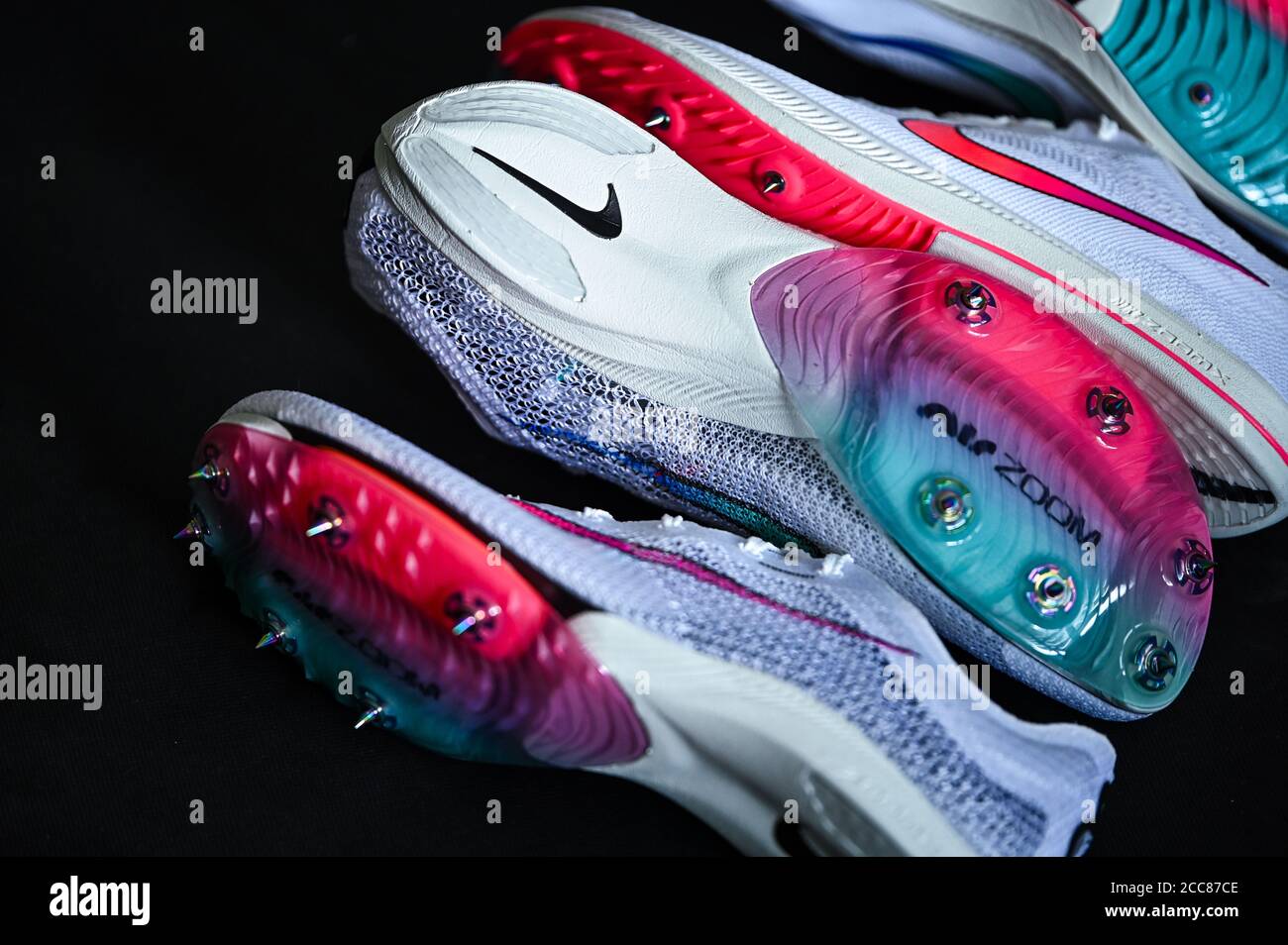NEW YORK, USA, AUGUST 13, 2020: Nike Air Zoom Victory and Nike ZoomX  Dragonfly. Racing Spikes for summer olympic game Tokyo 2021. White Color  Professi Stock Photo - Alamy