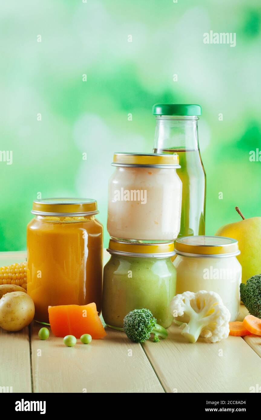 Natural vegetable and fruit puree for baby Stock Photo - Alamy