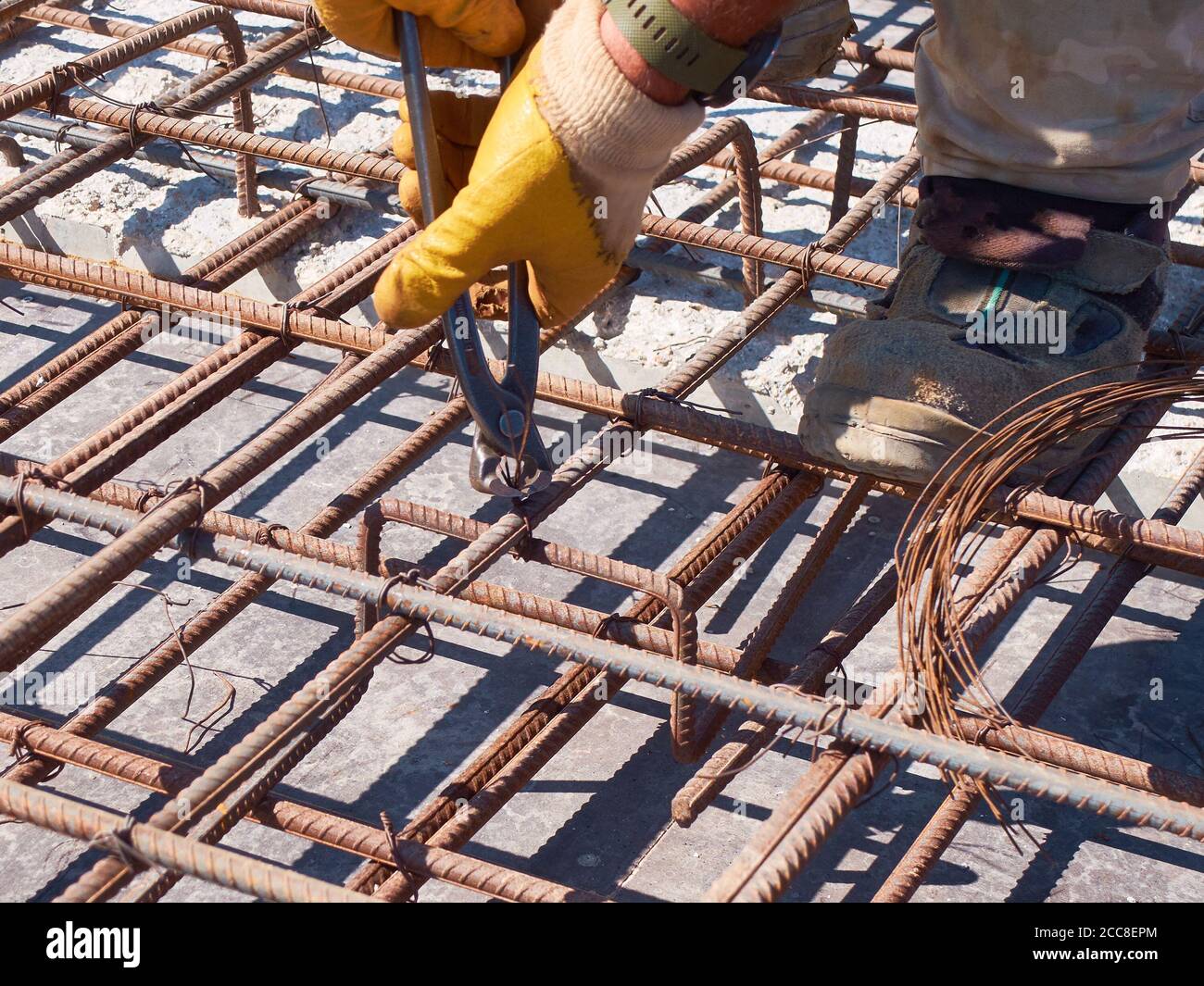Tying rebar hires stock photography and images Alamy