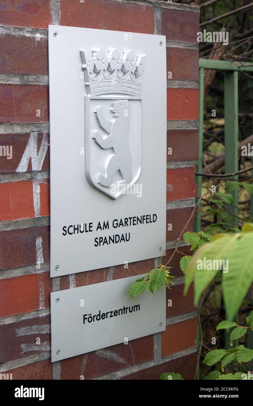 „Schule am Gartenfeld“ in Berlin-Spandau: eine Ganztagsschule mit dem sonderpädagogischen Förderschwerpunkt „Geistige Entwicklung“ Stock Photo