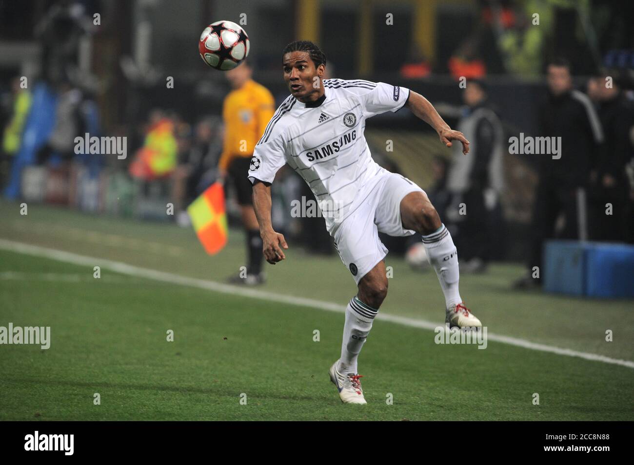 Didier Drogba arrives at Novikov Restaurant for a celebratory meal after  Chelsea beat FC Barcelona London England - 18.04.12 Stock Photo - Alamy