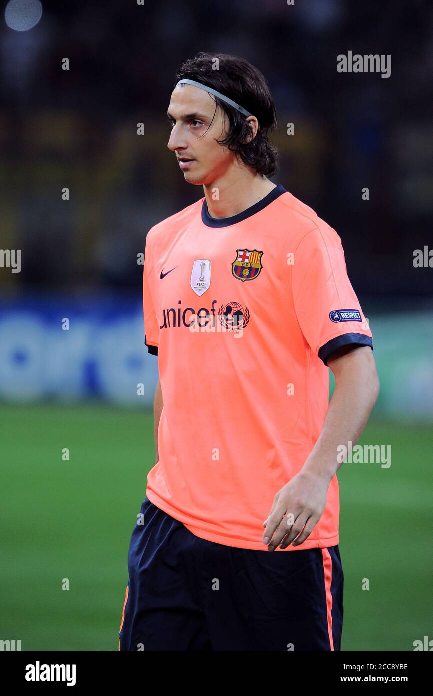 Ibrahimovic barcelona 2009 hi-res stock photography and images - Alamy