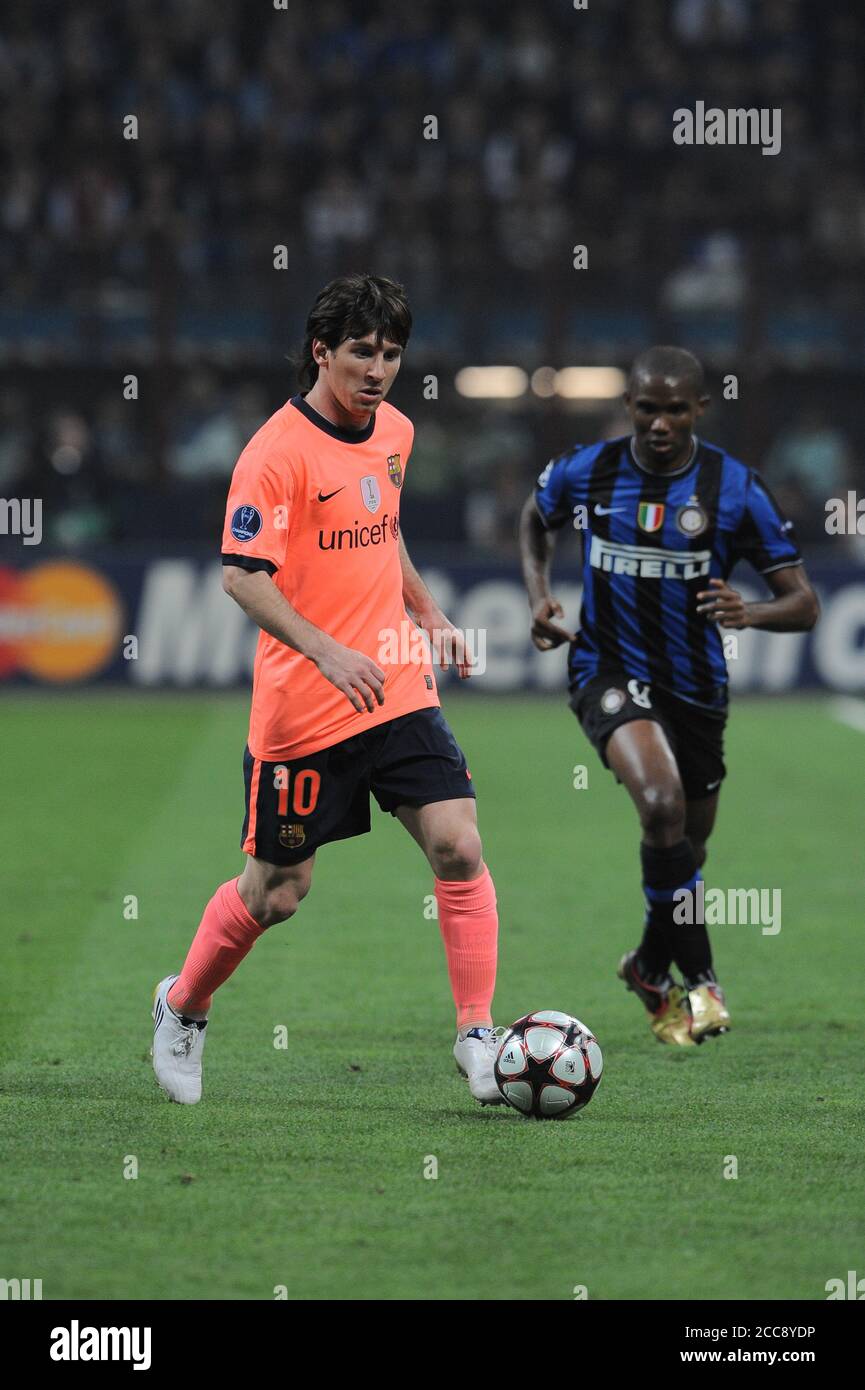 Milan, Italy , 20 April 2010, "G.MEAZZA SAN SIRO " Stadium, UEFA Champions  League 2009/2010, FC Inter - FC Barcelona: Lionel Messi in action during  the match Stock Photo - Alamy