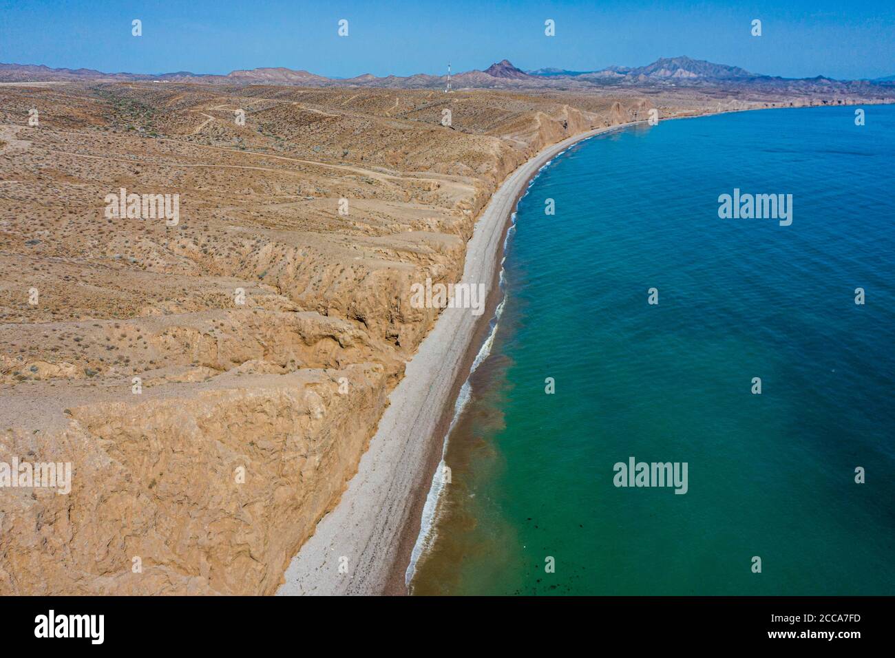 Aerial view of Puerto Lobos beach, Caborca, Mexico, this bay is a town and fishing port in Sonora located on the northern coast of the Gulf of California. Here the Sonoran desert meets the Sea.  (Photo By Luis Gutierrez / Norte Photo)  Vista aérea de la playa dePuerto Lobos, Caborca, Mexico, esta bahia  es un pueblo y puerto pesquero en Sonora situado en la costa norte del Golfo de California. Aquí se uno el desierto de Sonora con el Mar.  (Photo By Luis Gutierrez /Norte Photo) Stock Photo