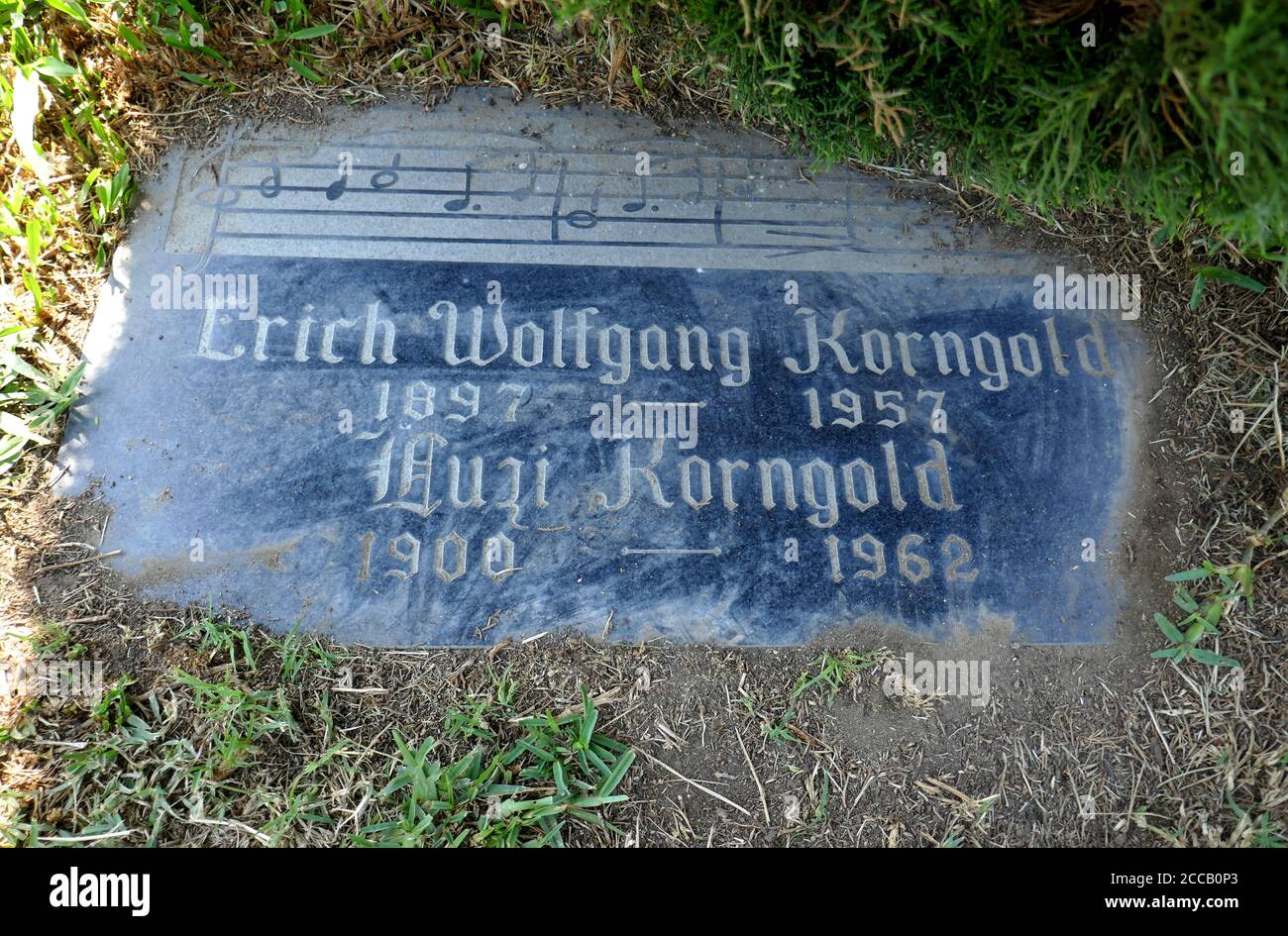 Hollywood, California, USA 13th August 2020 A general view of atmosphere of composer Erich Wolfgang Korngold's grave at Hollywood Forever Cemetery on August 13, 2020 in Hollywood, California, USA. Photo by Barry King/Alamy Stock Photo Stock Photo