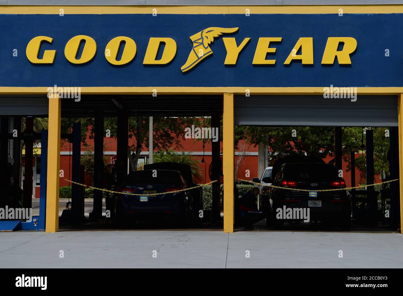 Fort Lauderdale, FL, USA. 20th Aug, 2020. A general view of the Goodyear tire & service center as President Trump tweeted 'Don't buy Goodyear - They announced a ban on MAGA Hats. Get better tires for far less! (This is what the Radical Left Democrats do. Two can play the same game, and we have to start playing it now' on August 20, 2020 in Fort Lauderdale Florida. Credit: Mpi04/Media Punch/Alamy Live News Stock Photo