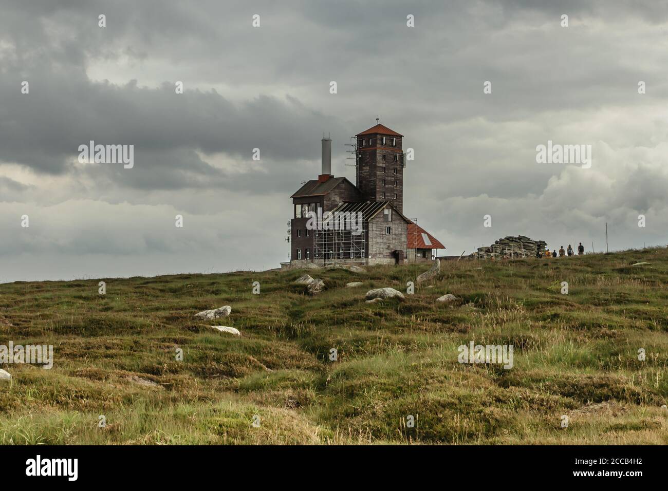 A remoted building on Polish-Czech border in Krkonose,Giant mountains.People hiking and enjoying the views.Weekend getaway active lifestyle.Travel nat Stock Photo