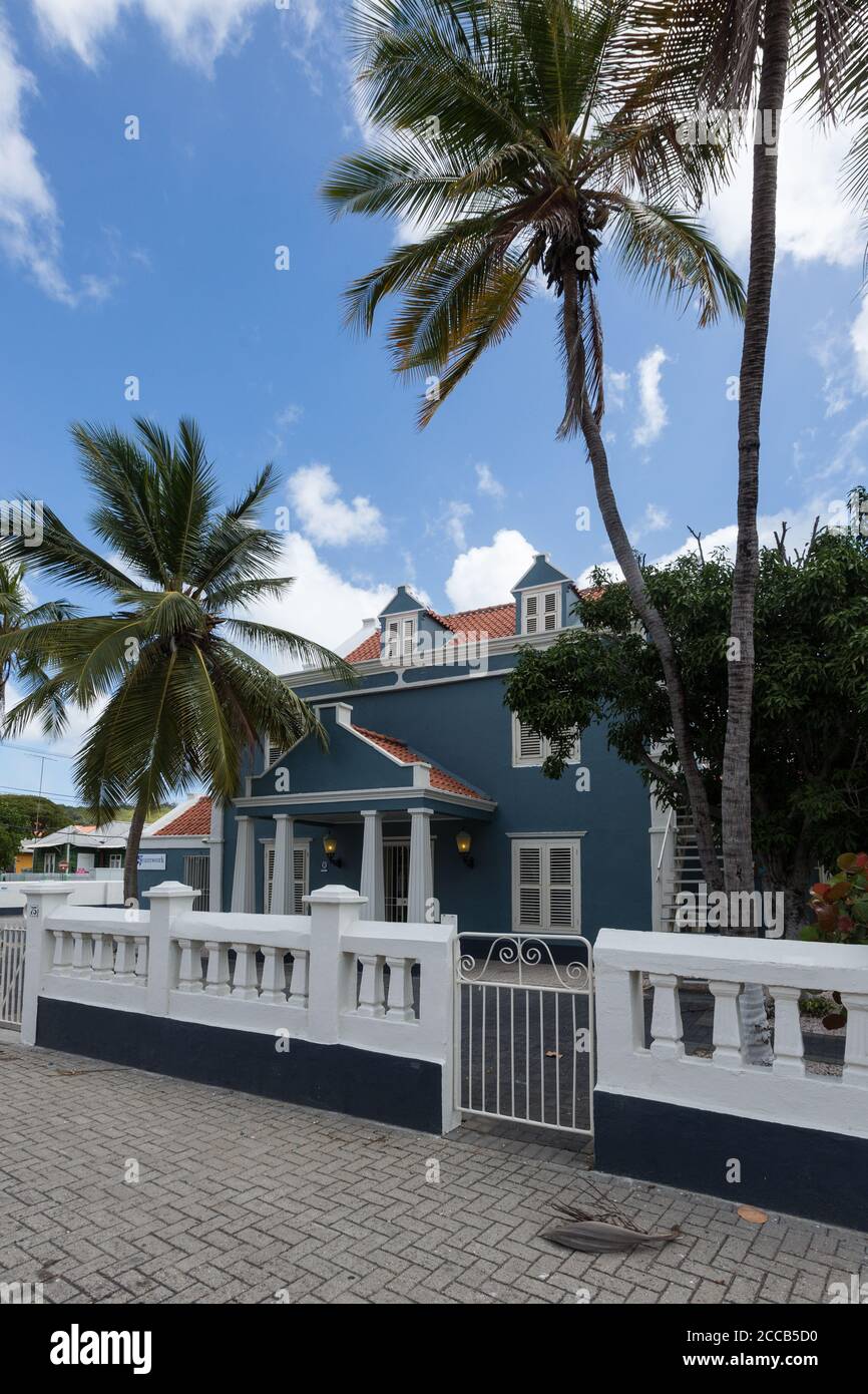 This historic home at Scharlooweg 75  in the Scharloo neighborhood of the Punda district of Willemstad was built by a wealthy merchant about 1871. Lat Stock Photo