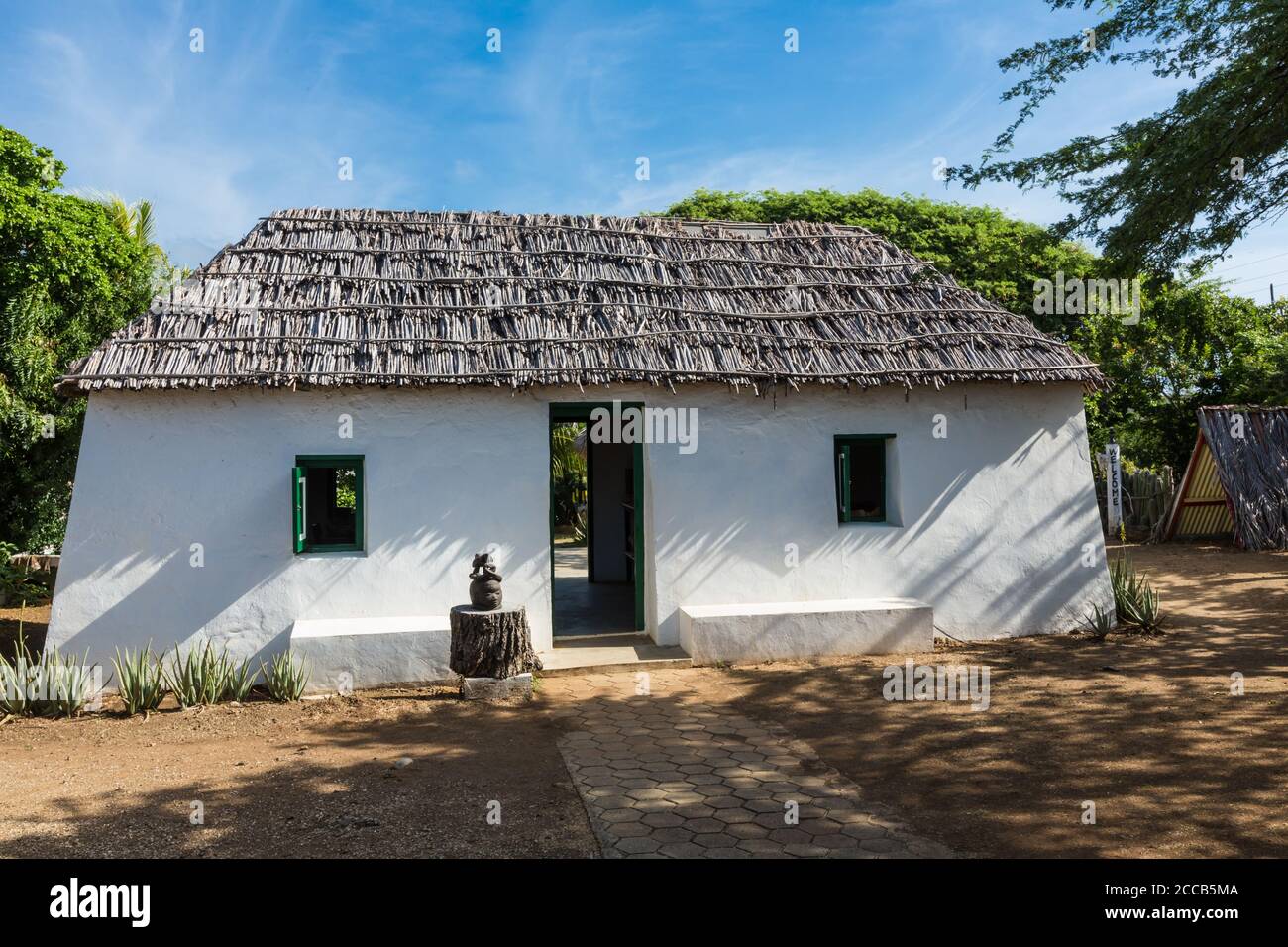 Kunuku houses, or kas di pal’i maishi, were originally built as homes for the slaves on the plantations on Curacao.   Near Barber, Curacao. Stock Photo