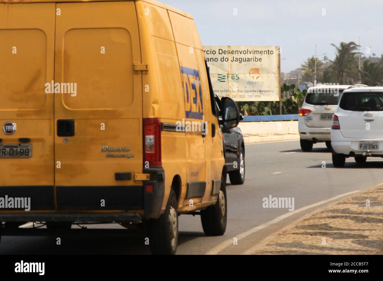 Salvador, Brazil. 20th Aug, 2020. SEDEX delivery car, passing by Avenida Otávio Mangabeira, Piatã, during the movement of the postal strike in Salvador, (BA). Credit: Mauro Akiin Nassor/FotoArena/Alamy Live News Stock Photo