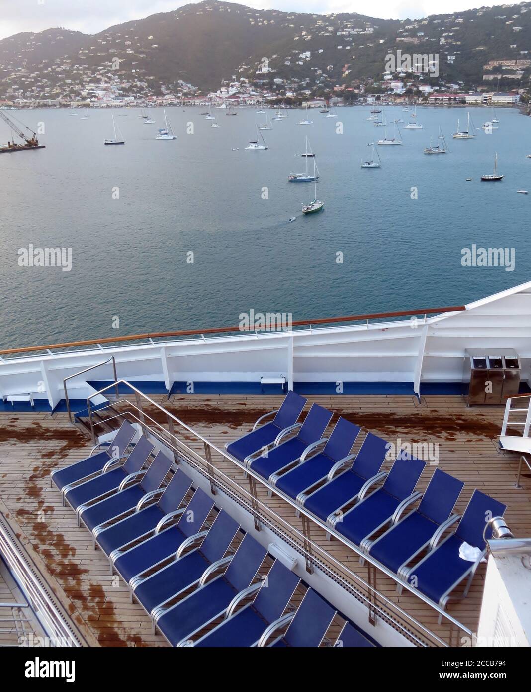 Empty deck chairs on a cruise ship Stock Photo - Alamy