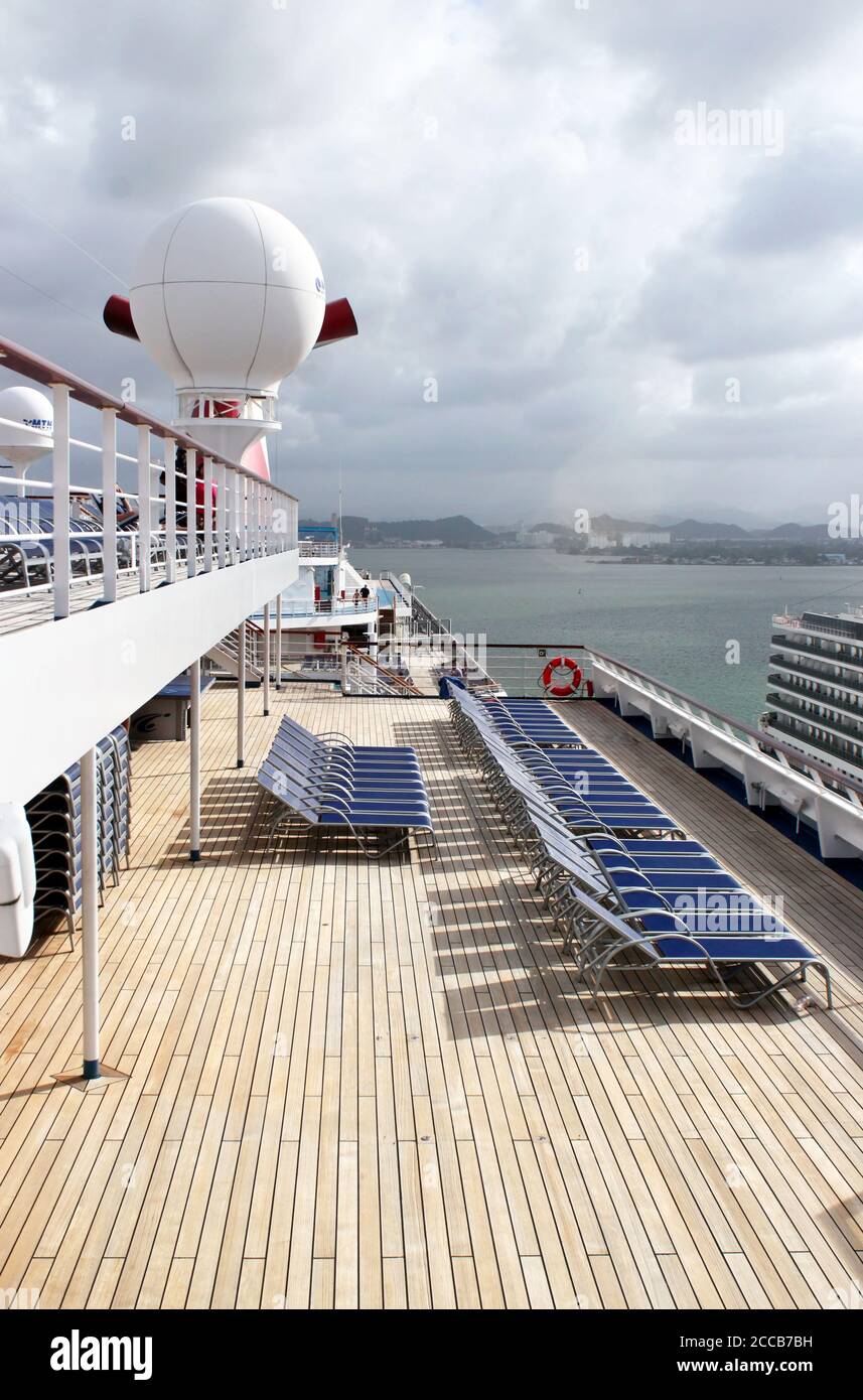 Empty deck chairs on a cruise ship Stock Photo - Alamy