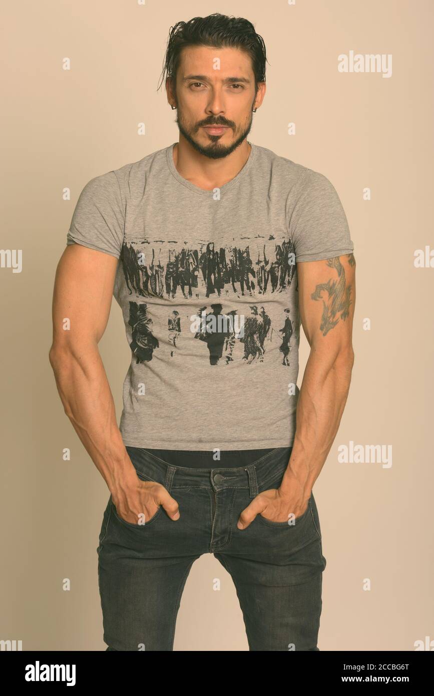 Handsome muscular man hi-res stock photography and images - Alamy
