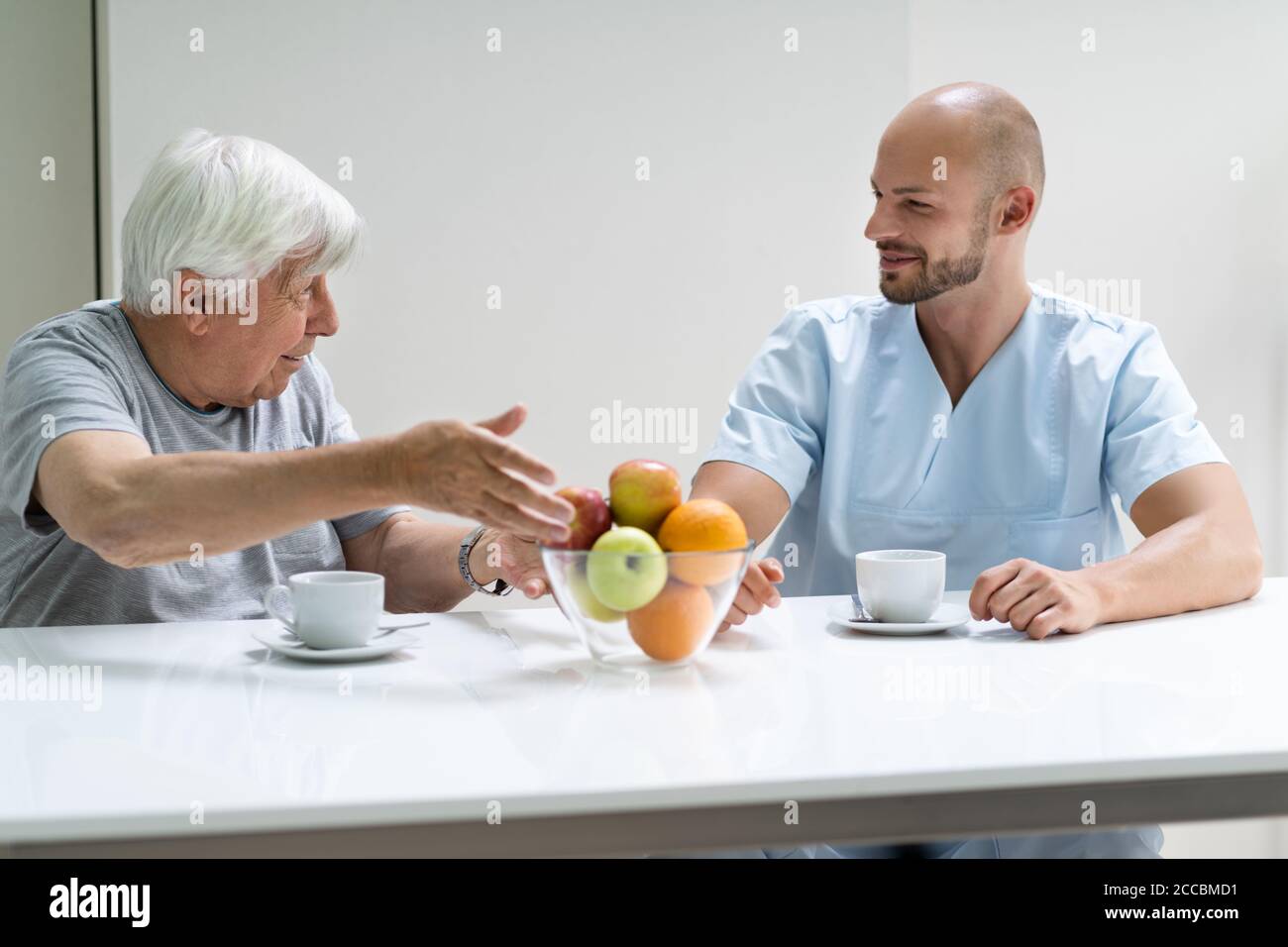 Happy old man in care home hi-res stock photography and images - Alamy