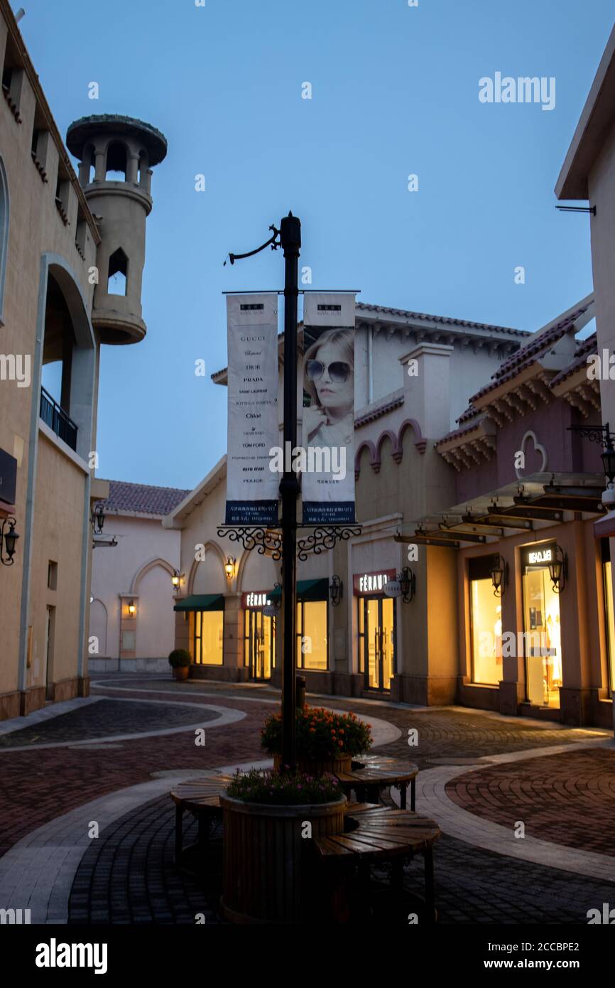 Luxury clothes hires stock photography and images Alamy