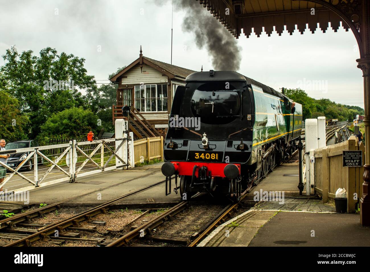 Battle of Britain Class 34081 92 Squadron aproaching Wansford station Stock Photo